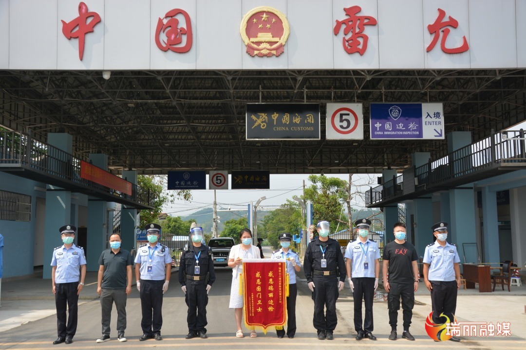 边境检察官手机版下载中文版_边境检察官_边境检察官下载中文版