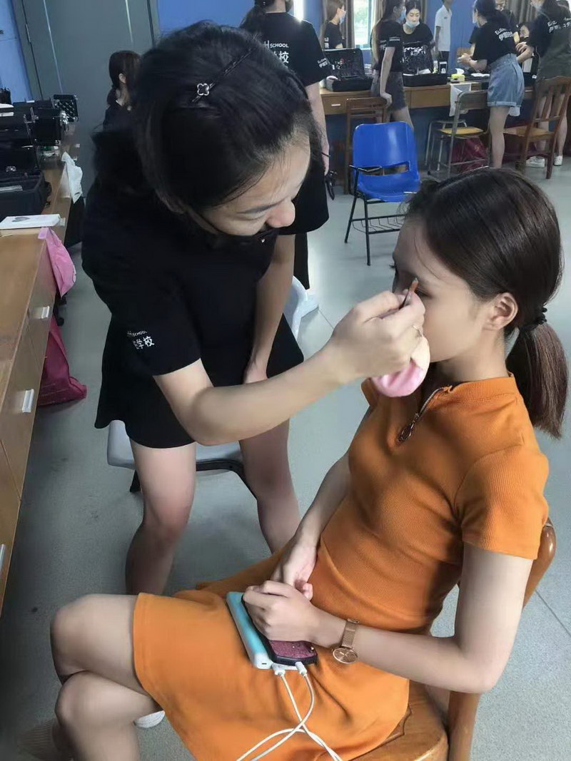 重庆cos_重庆cos摄影棚_重庆cos裁缝