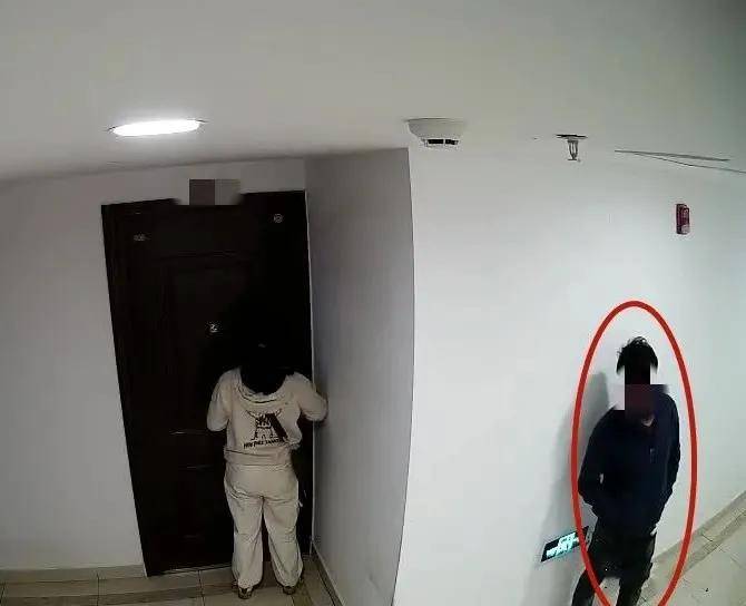 尾随_尾随3_尾随大货车闯红灯如何申诉