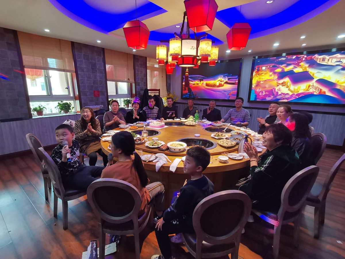 班尼特多少岁_班尼特生日_班尼特生命