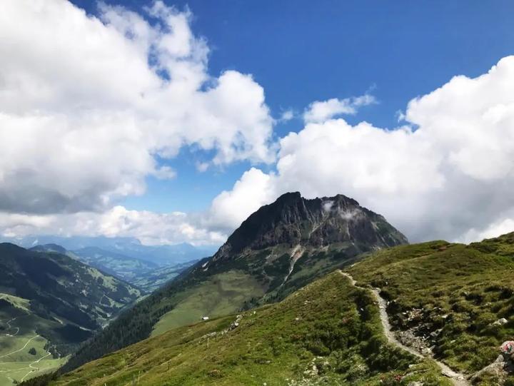 高地人的生活：高山顶上的奇遇