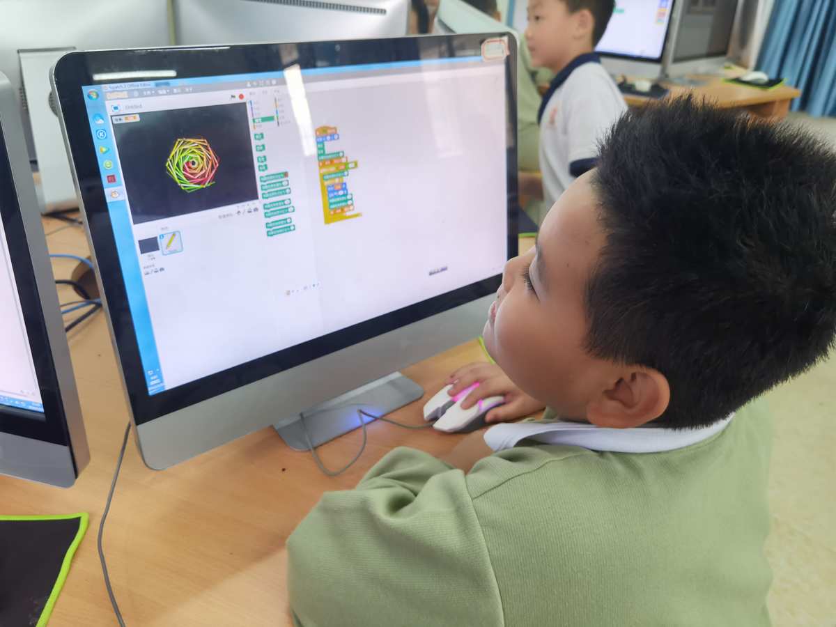 3d游戏编程用什么语言_用手机3d编程制作游戏_如何用编程做3d游戏