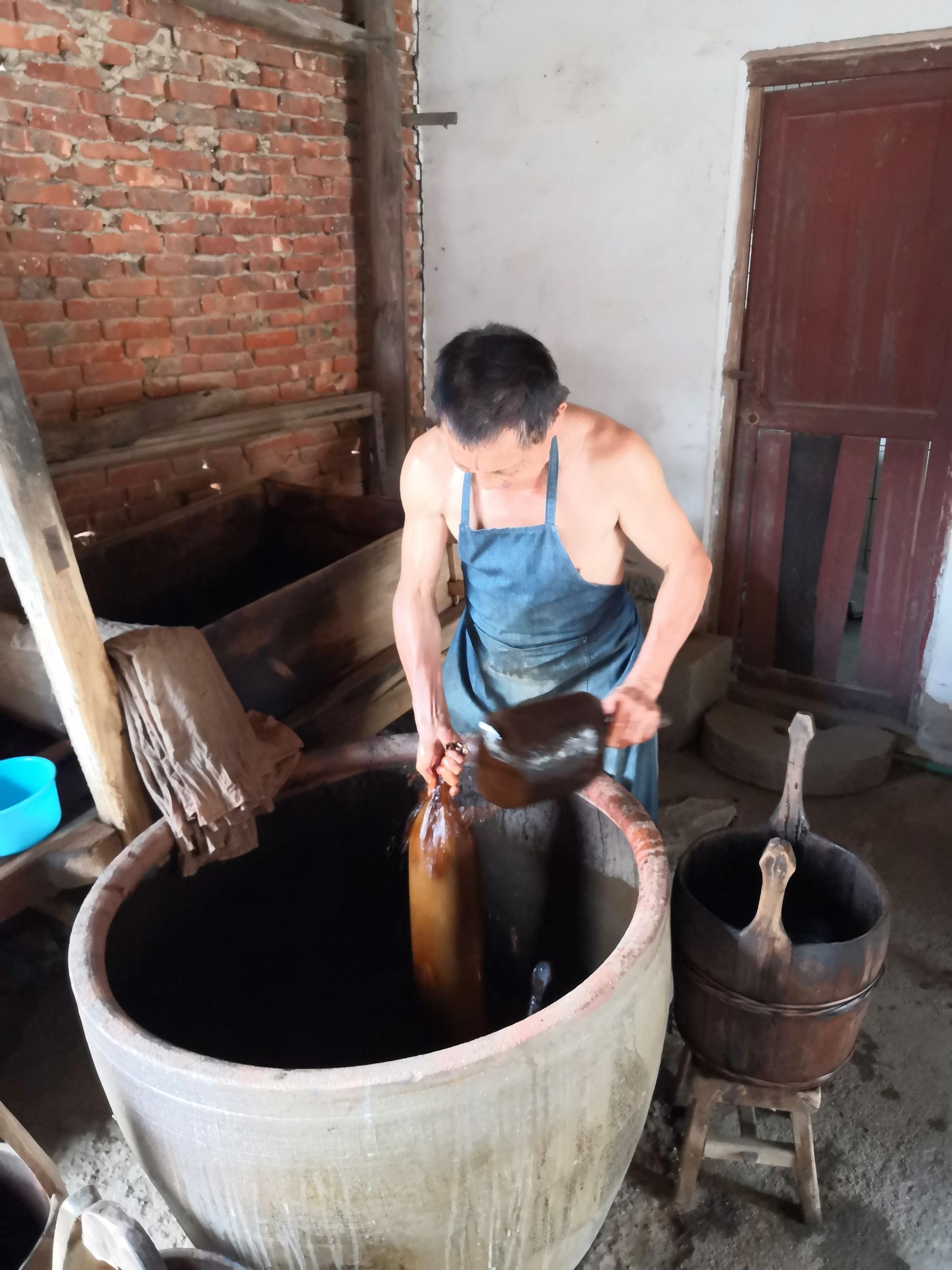 酱大骨头的家常做法_酱牛肉的做法家庭的做法_依酱