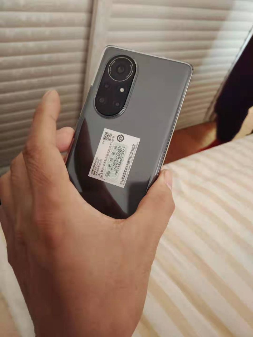 华为mate50对比_华为对比荣耀质量_华为对比苹果15哪个好