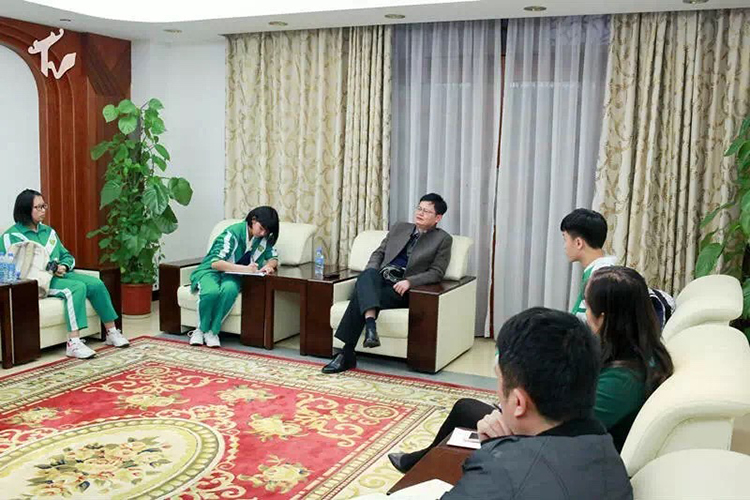游戏叫校长手机-校长手机:打造高分学子,幸福指数破表 游戏叫校长手机-校长手机:打造高分学子,幸福指数破表