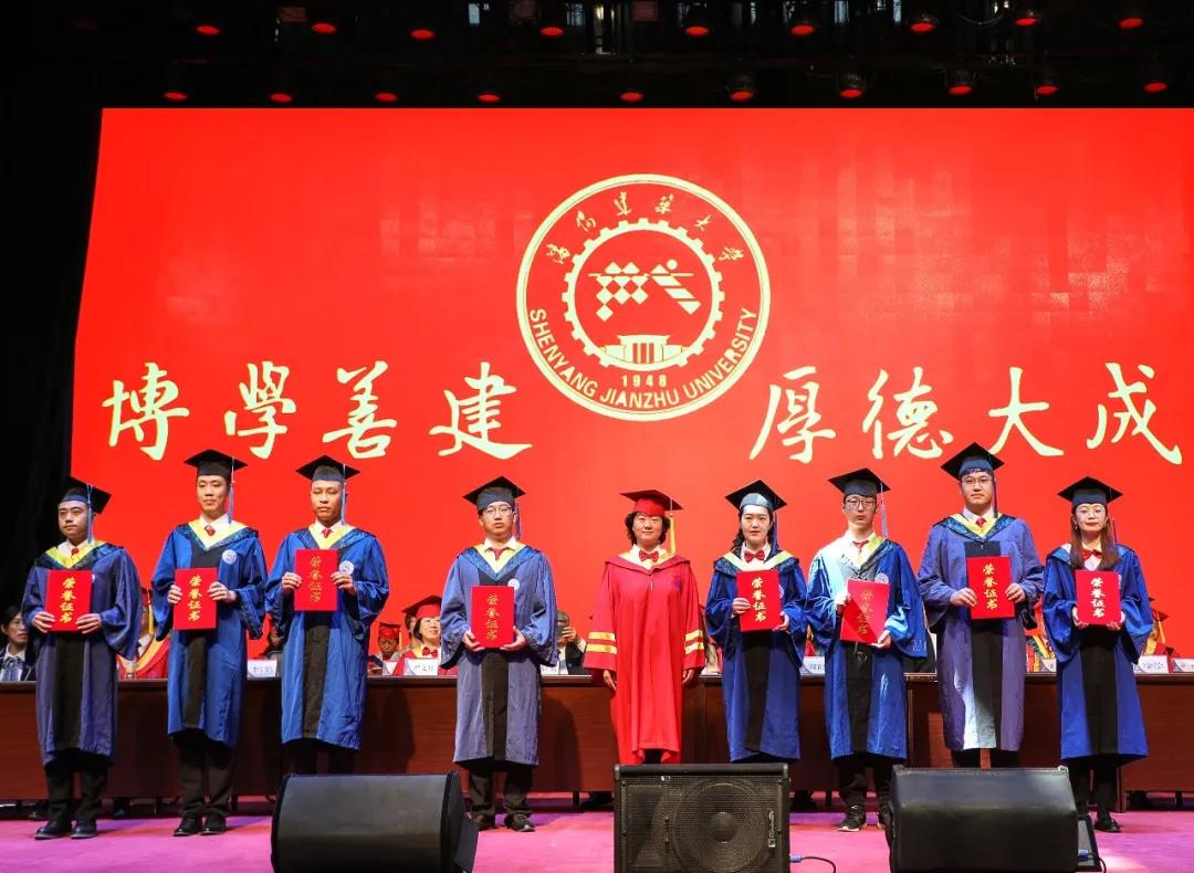 2022年4月30日_2024年是不是闰月年_那年有润月年