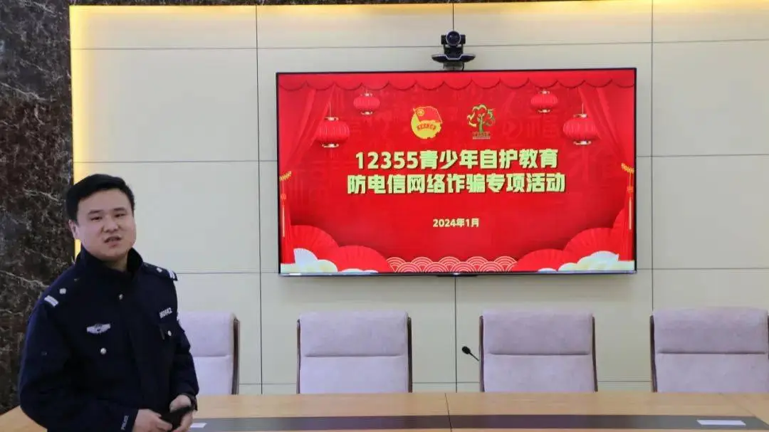 可耻玩手机游戏有哪些_玩手机游戏的app_玩手机游戏可耻