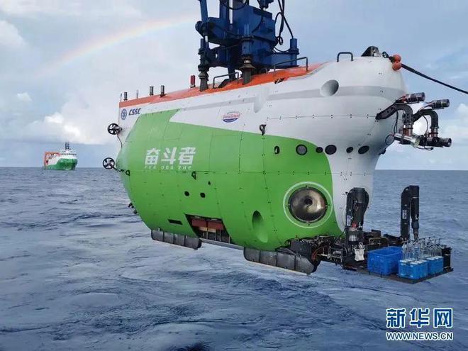 全球科技风暴！流浪地球2下载带你探索未知宇宙