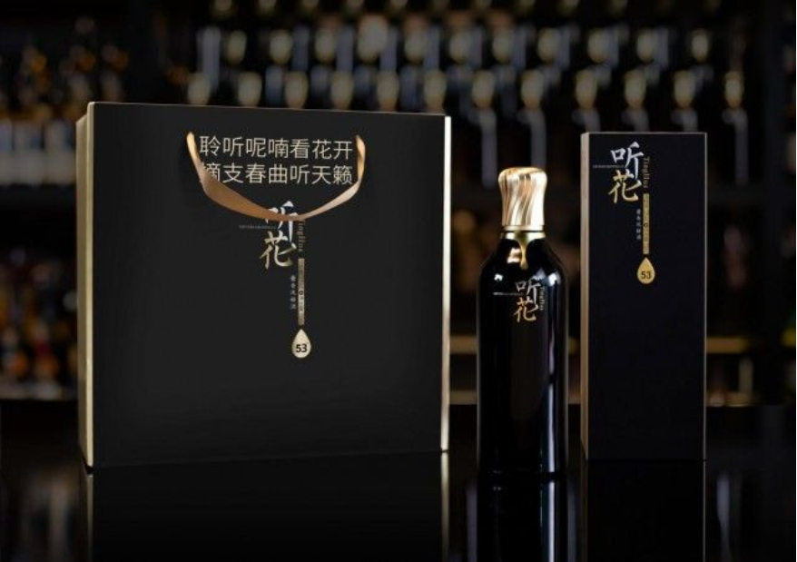 世界更年期关怀日-重视女性更年期健康：深入了解更年期的影响及关怀需求