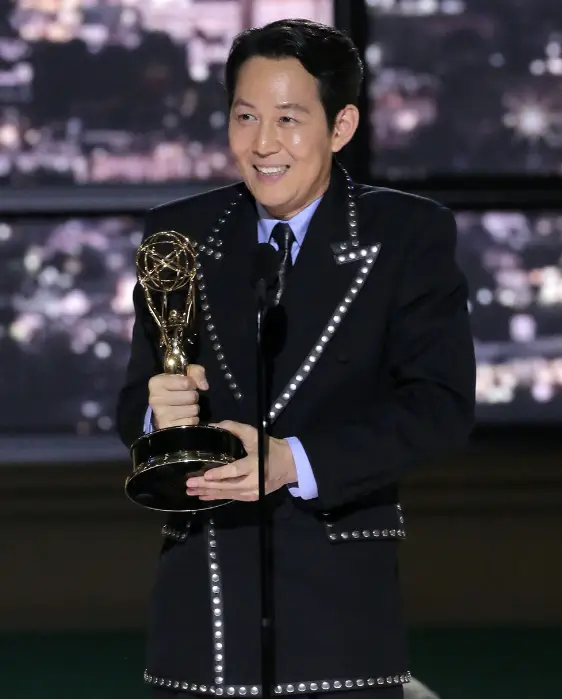 鱿鱼游戏 李政宰手机_鱿鱼游戏李政宰_鱿鱼游戏李政俊