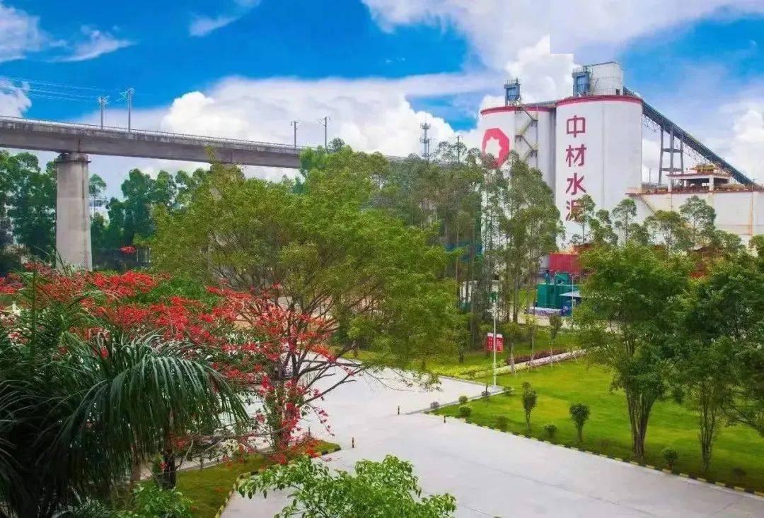 探寻洋灰的历史、制作工艺及广泛应用：建筑行业中的重要性