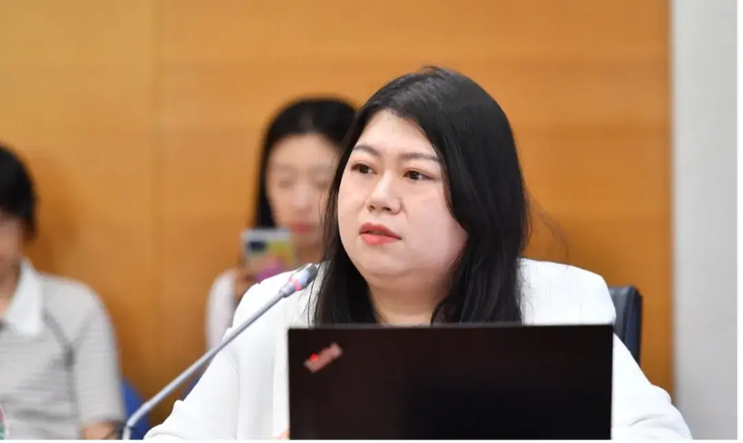 手机玩魔方用什么软件_能魔方玩手机游戏用什么软件_游戏魔方能不能用手机玩