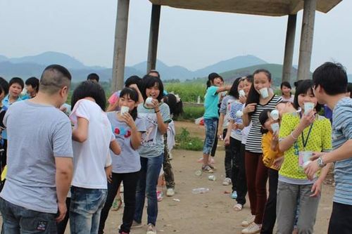 适合聚餐时玩的游戏,趣味游戏集锦