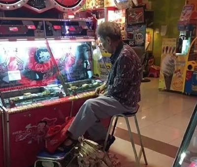 重生之隔壁老王免费官网版下载 